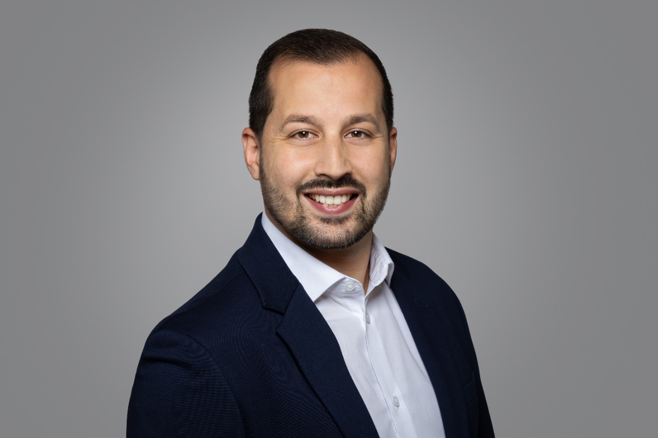 Emre Demirezen Client Advisor